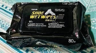 Instant Sneaker Cleaning Wipes